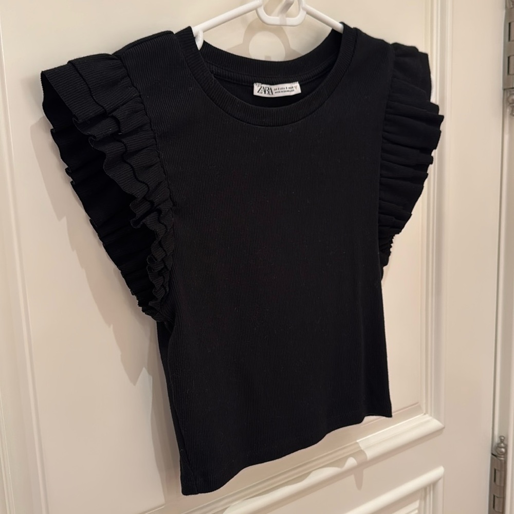Zara Black Ruffle Sleeve Ribbed Top